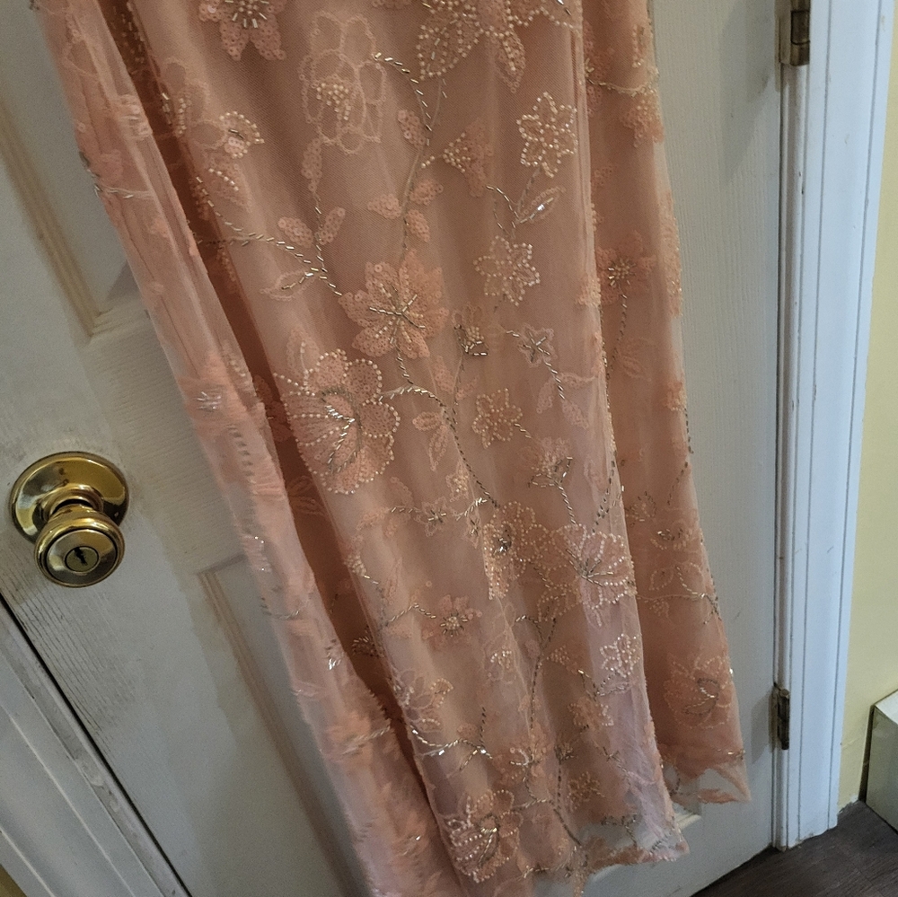 Party dress size M ( Color Peach) - Picture 6 of 9